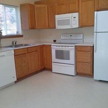 2nd image of 19523 18th St S