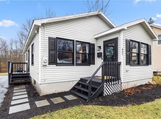 452 East Ave, Minoa, NY 13116