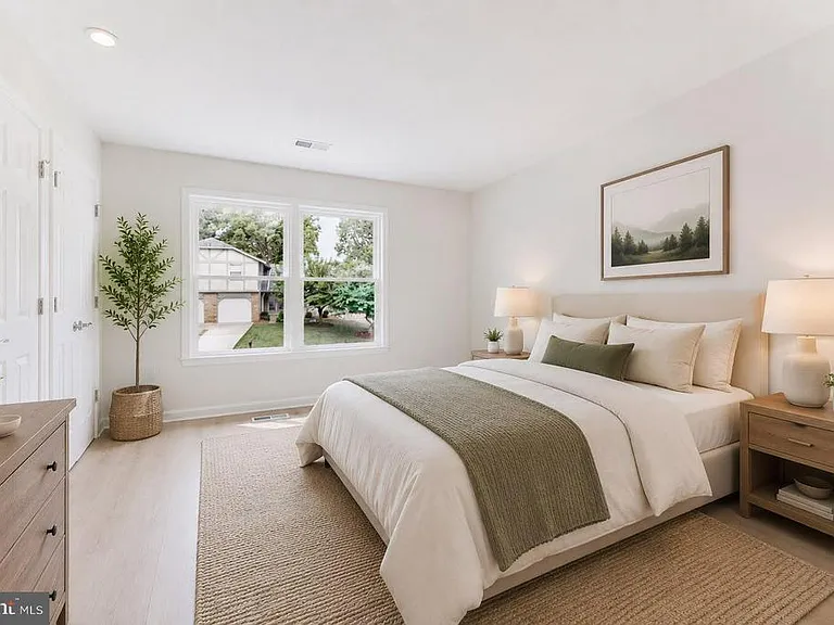 7107 Sontag Way — Photo 21