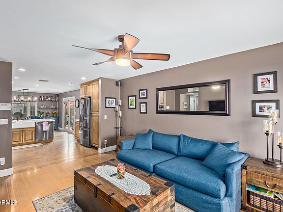 5th image of 545 W La Donna Dr