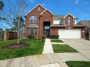 12105 Dawnmist Ct, Pearland, TX 77584