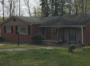 1460 Willow Dr, Riverdale, GA 30296