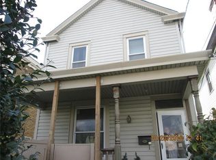 14 Rosamond St, Mc Kees Rocks, PA 15136