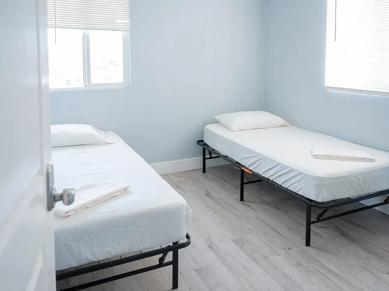 1 bed, 6000 sqft, $600 — Photo 1