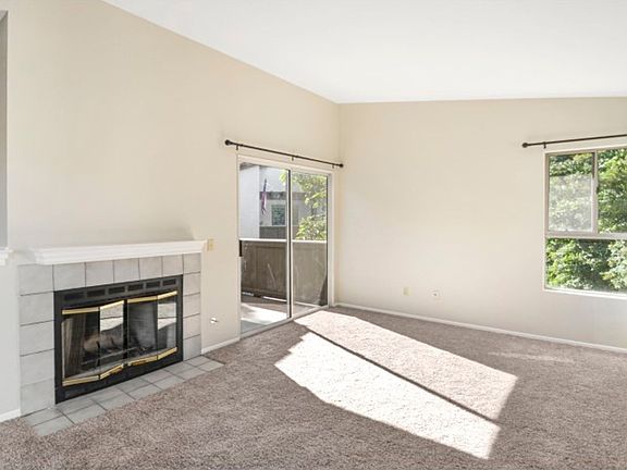 3rd image of 70 Corniche Dr Unit E