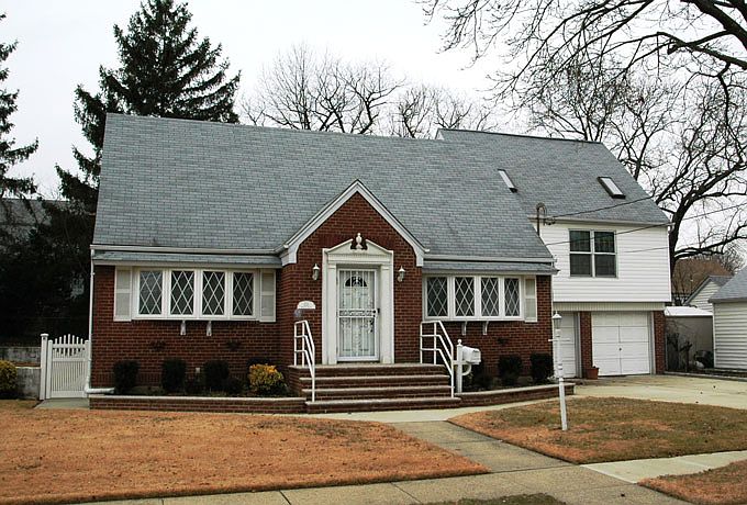 1st image of 221 Averill Blvd