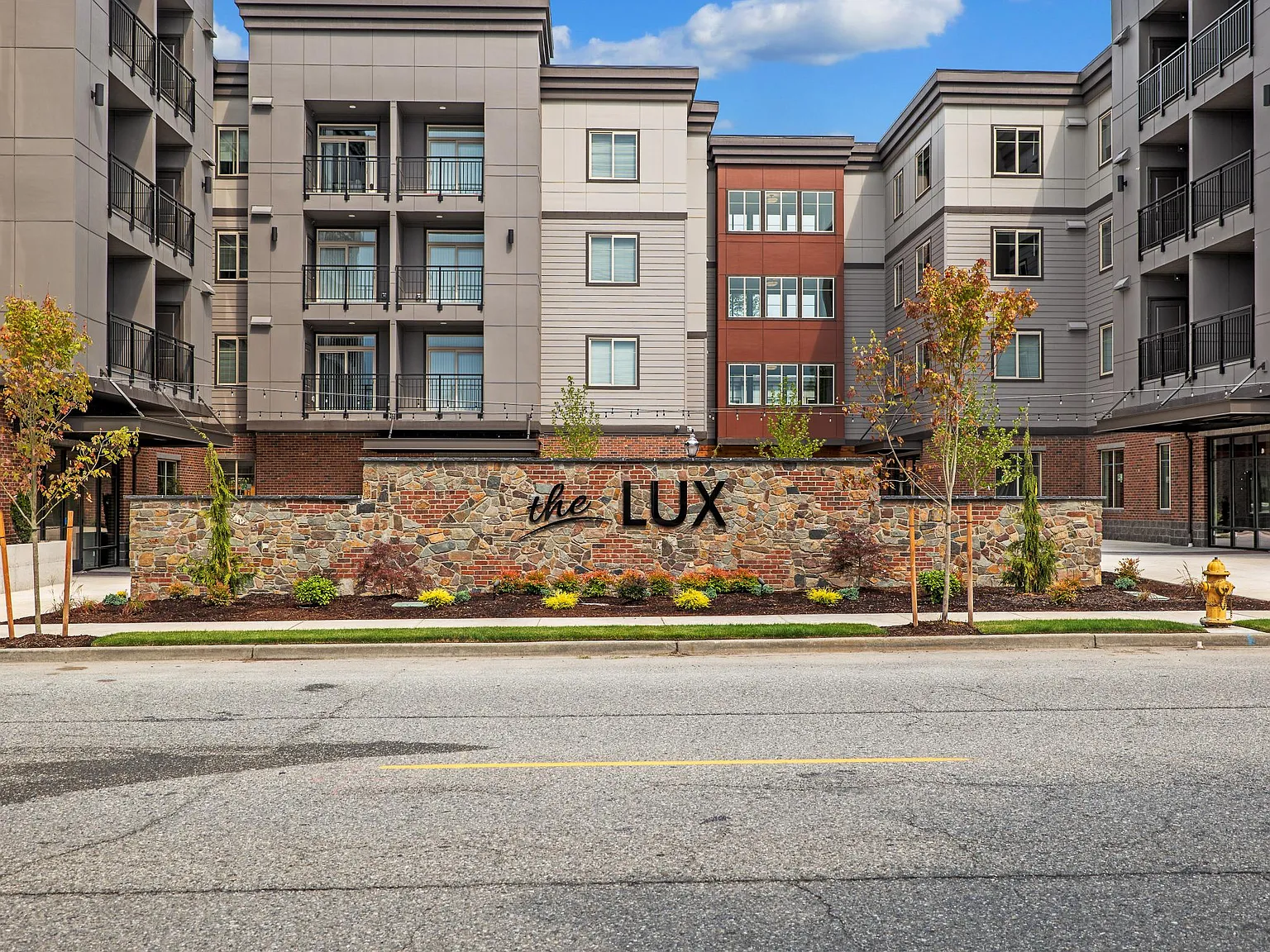 The Lux — Photo 2