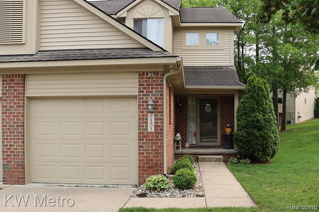 7151 Lavender Ln, Waterford, MI 48327 Zillow