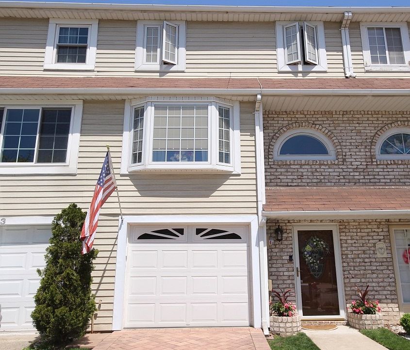 1st image of 131 Gauldy Ave