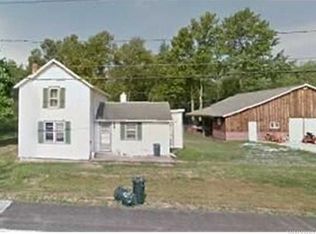 7190 Townline Rd, North Tonawanda, NY 14120