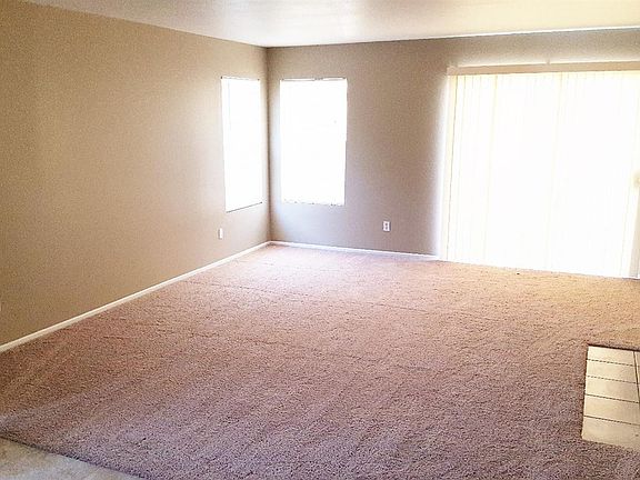 3rd image of 13484 Merry Oaks St