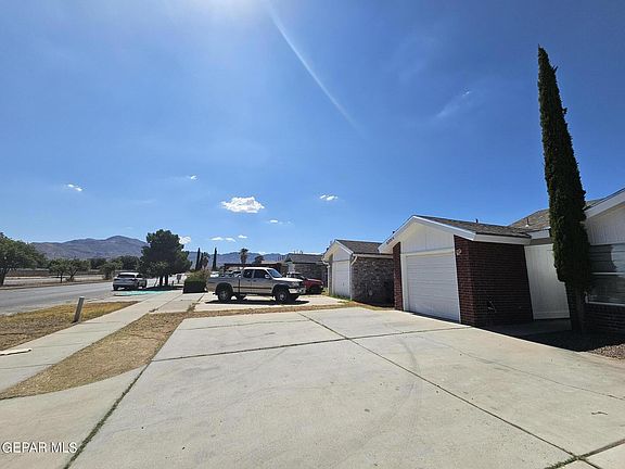 4th image of 5771 Sean Haggerty Dr #A