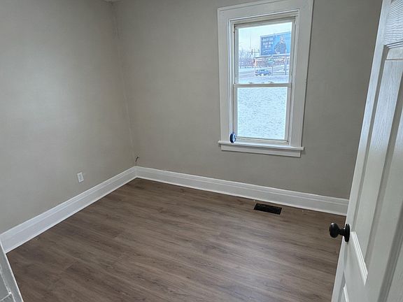 5th image of 1266 N Schuyler Ave