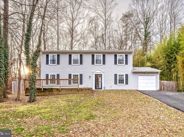 11 Willow Branch Pl, Fredericksburg, VA 22405