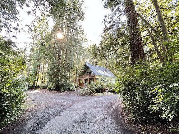 Swiss Chalet Cottage 4