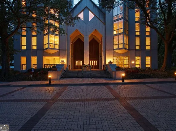 2870 Pharr Court South NW APT 207, Atlanta, GA 30305
