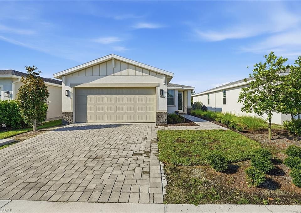 1st image of 44197 Frontier DR