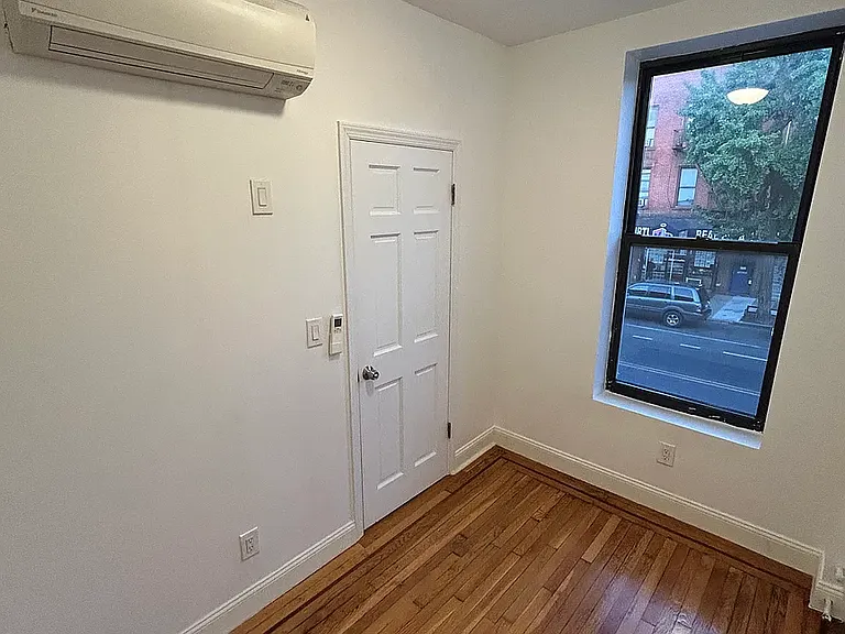 694A 5th Ave #2 — Photo 24