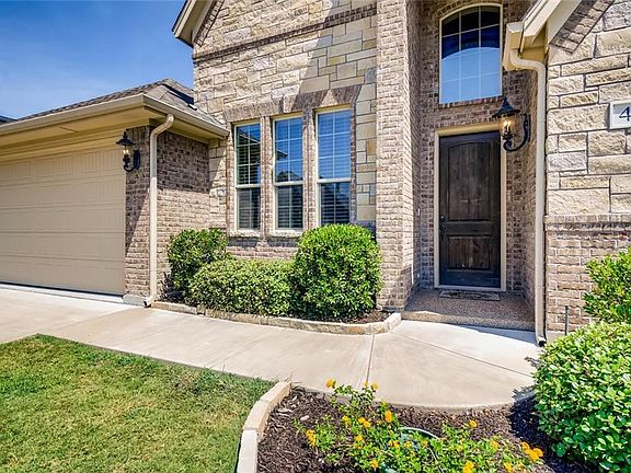 5th image of 421 Coral Vine Ln