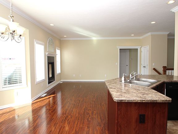 4th image of 3803 Teresa Dr
