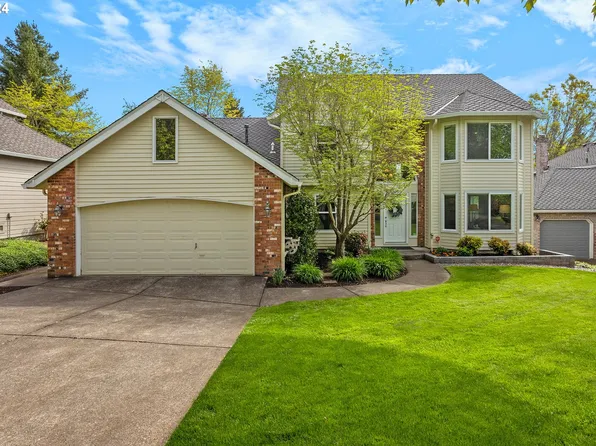 8640 SW Thoroughbred Pl, Beaverton, OR 97008