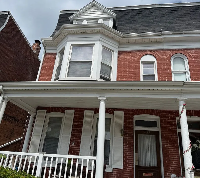 709 Pennsylvania Ave
