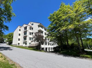 30 Mountainside Dr #107, Warren, VT 05674