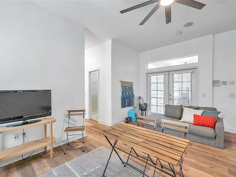 1507 W Windhorst Rd — Photo 35