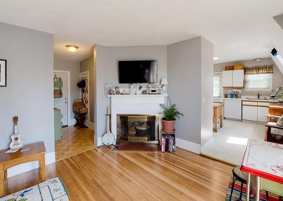 Decorative fireplace