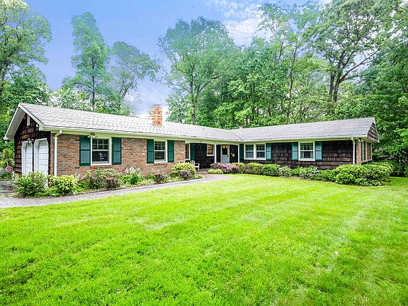 2nd image of 3 May Hill Ln