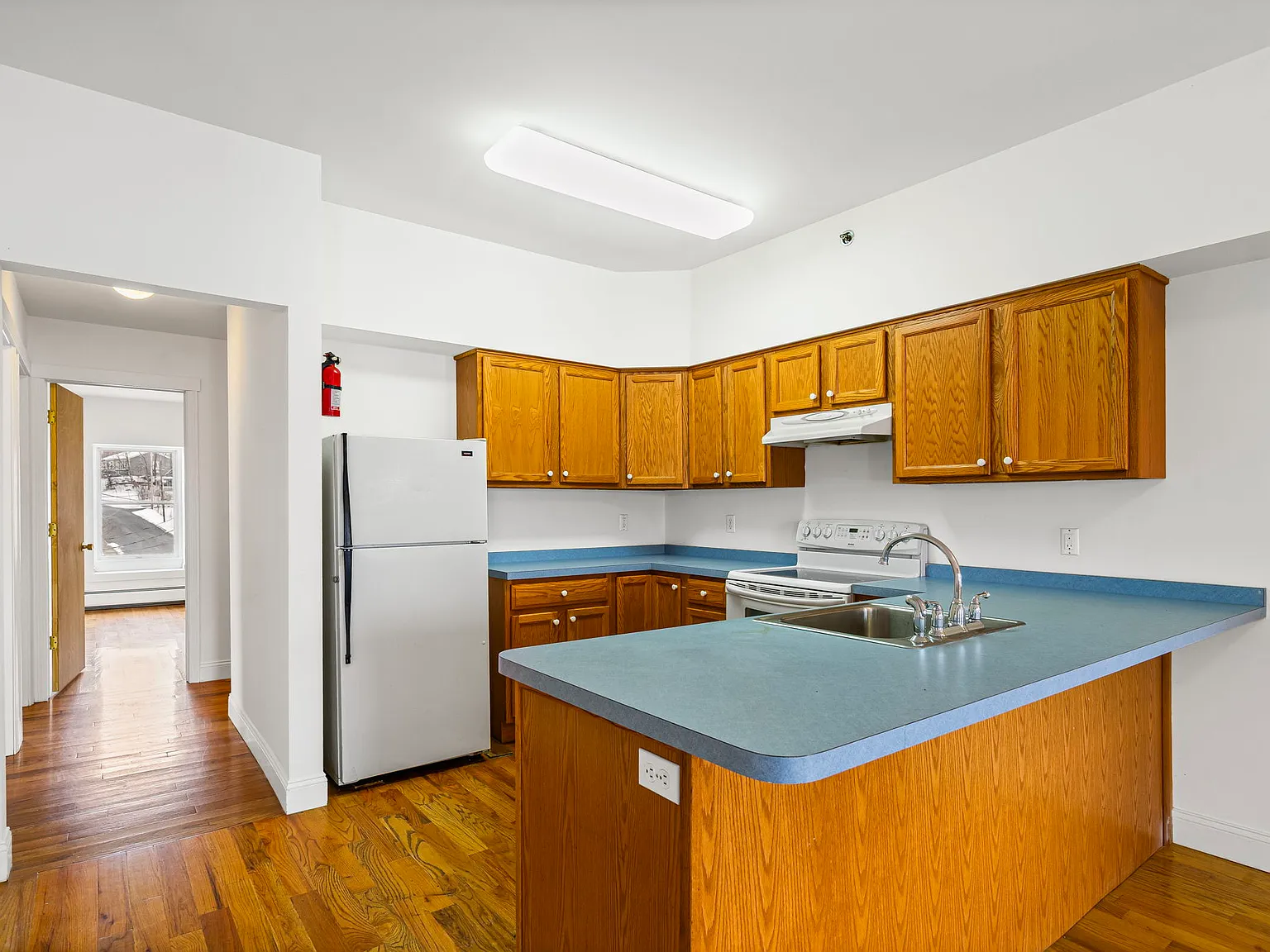 2 bed, 1264 sqft, $1,500 — Photo 2