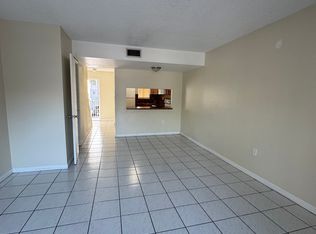 2750 W 76th St APT 211, Hialeah, FL 33016