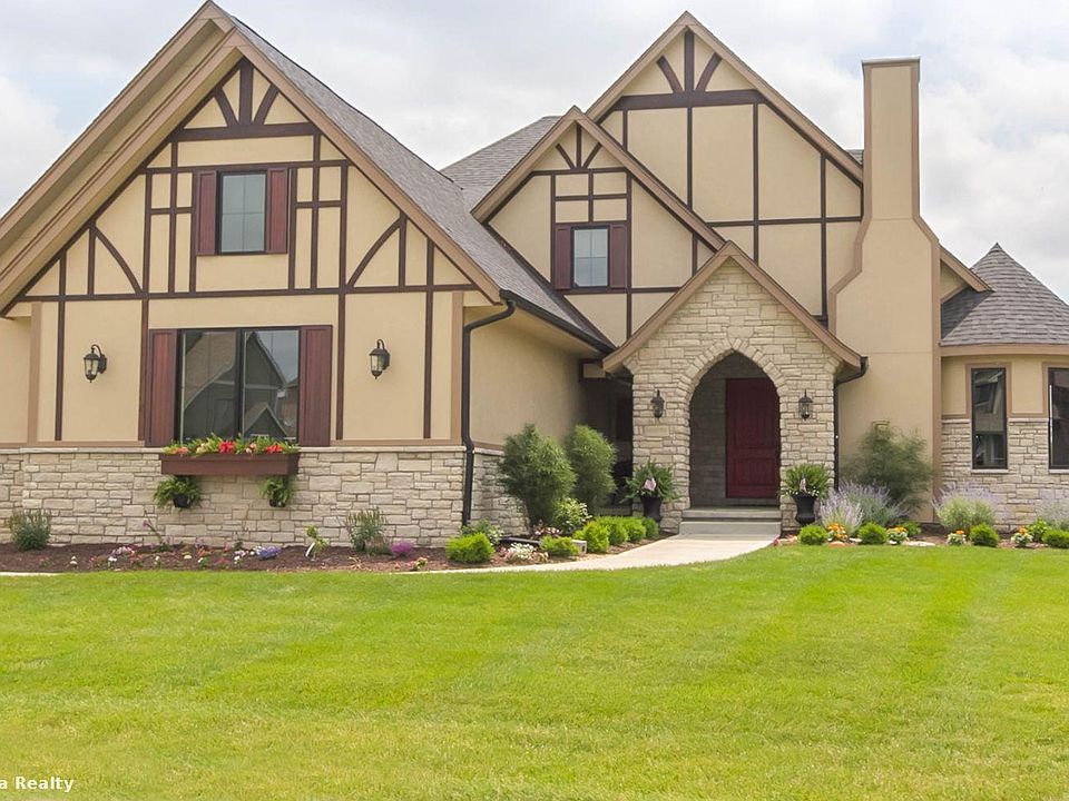 2nd image of 15312 Hickory Dr