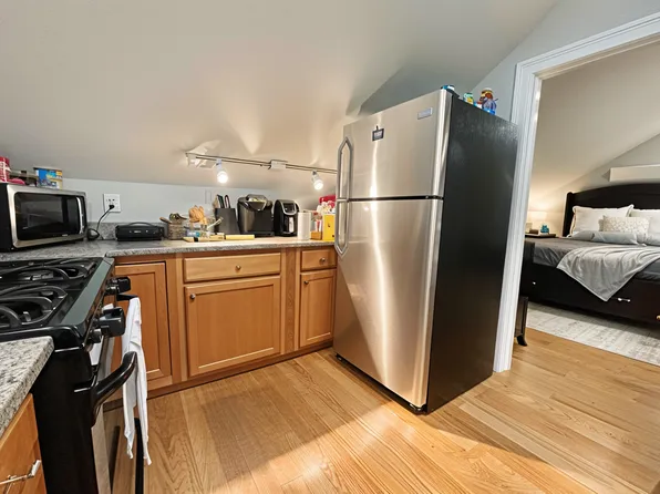 21 Chestnut Hill Ave, Boston, MA