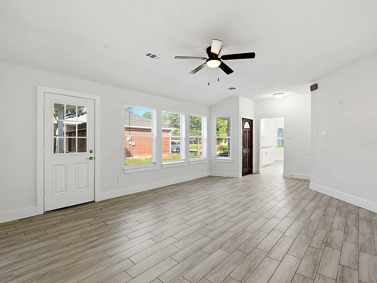 26218 Cypresswood Dr — Photo 5