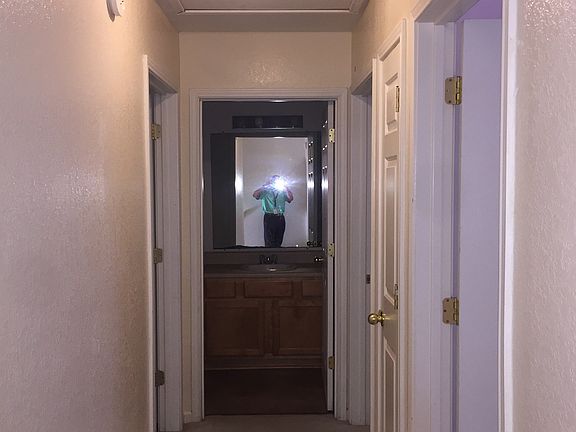 4th image of 1018 Anniston Ct