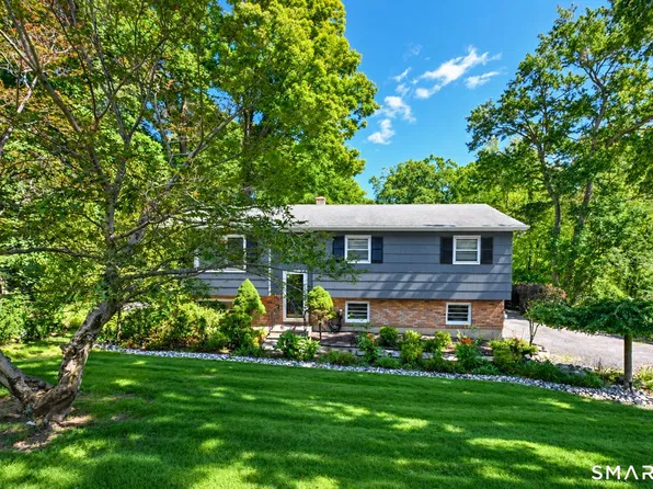 14 Indian Hill Road, New Fairfield, CT 06812