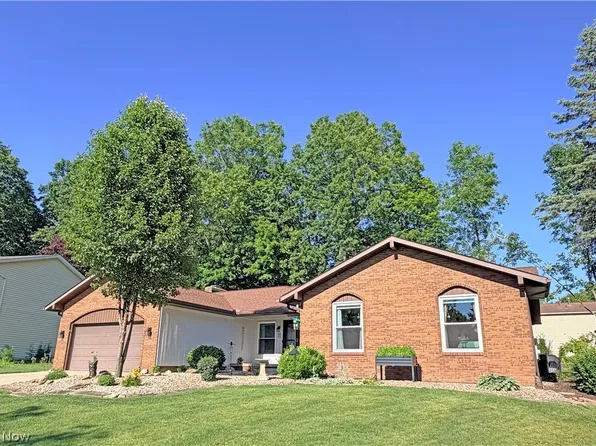 1043 Reedy Dr, Wadsworth, OH 44281