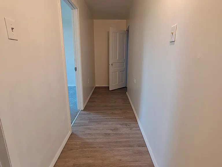 810 Etna St — Photo 10