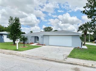 1802 Driftwood Cir S, Oldsmar, FL 34677