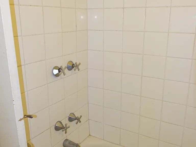 2573 Virginia St #B — Photo 8