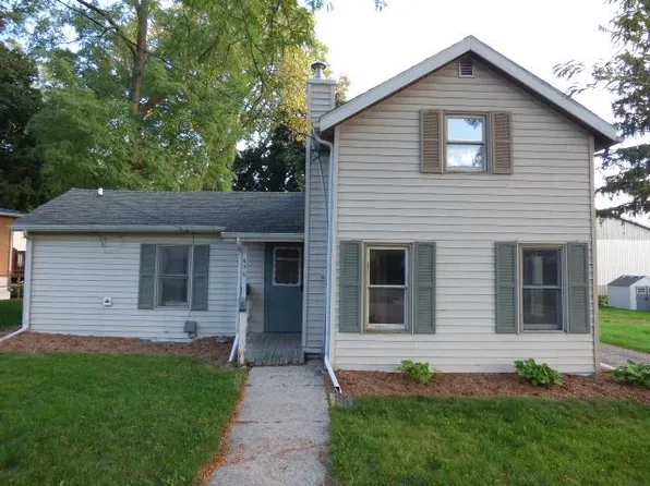 630 College St, Milton, WI 53563