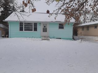 9 2nd Ave E, Velva, ND 58790