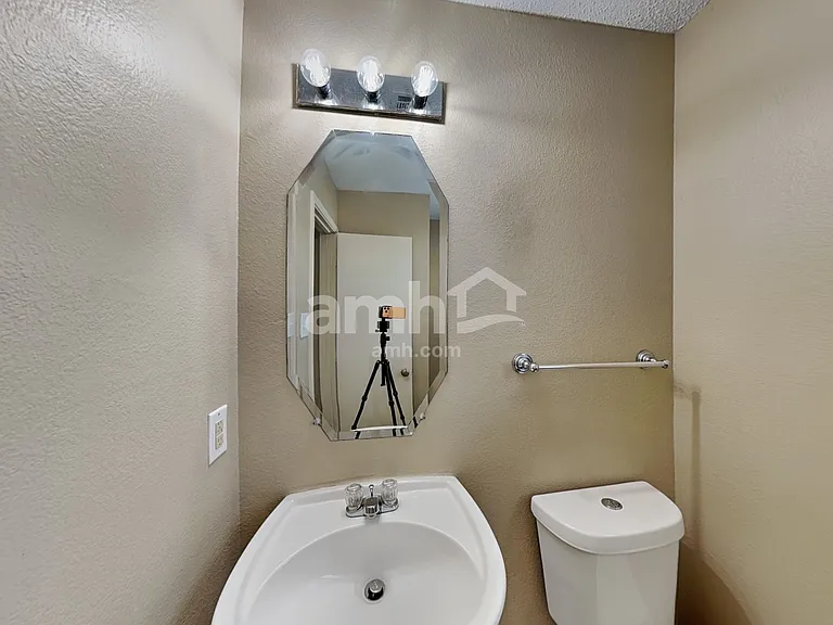 321 Quail Run Rd — Photo 7