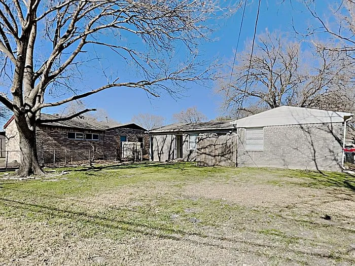 4731 Bedford Dr — Photo 16