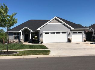 1626 Steiner Ln, Green Bay, WI 54313