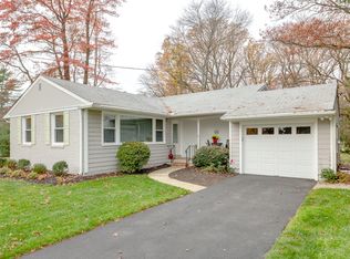 100 W Gate Dr, Cherry Hill, NJ 08034