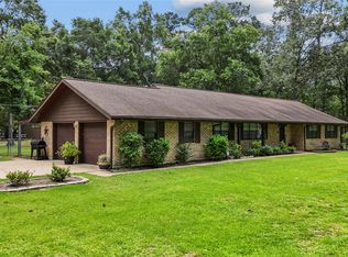 412 Commanche Trl, Wallisville, TX 77597