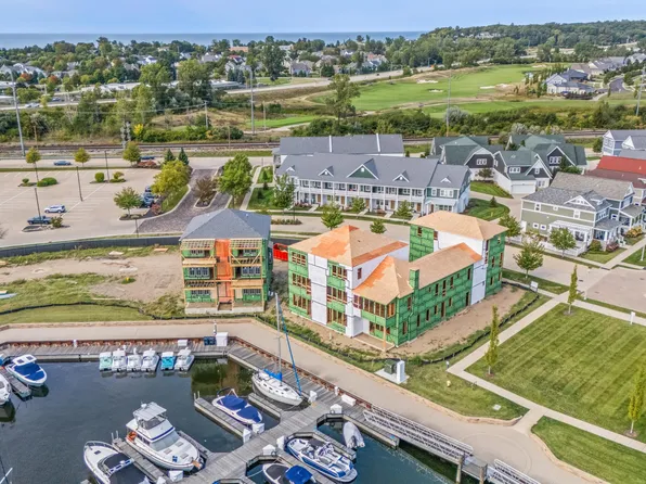 914 Sailors Way St, Saint Joseph, MI 49085