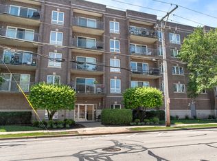1477 E Thacker St APT 202, Des Plaines, IL 60016